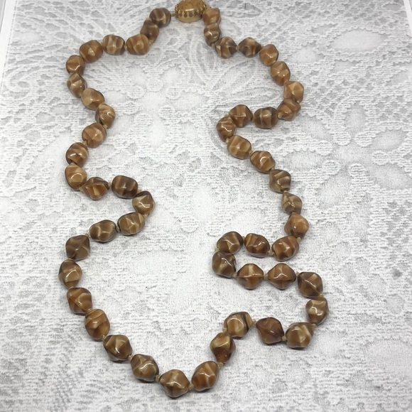 Vintage stone look ceramic statement necklace fancy clasp - Picture 1 of 5